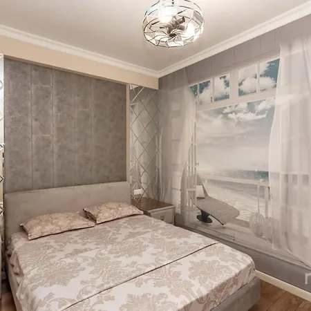 Utra Center View Apartment
